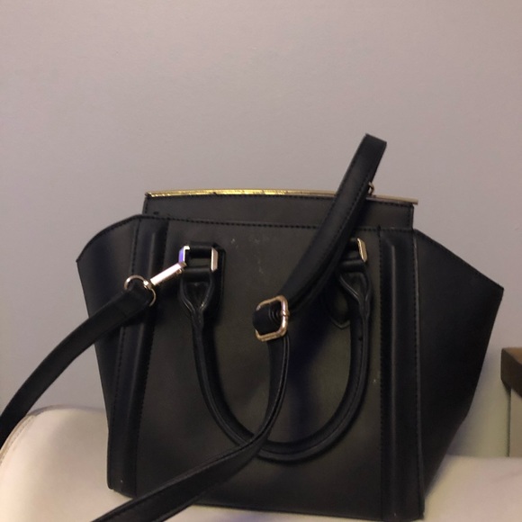 Black purse - Picture 2 of 2